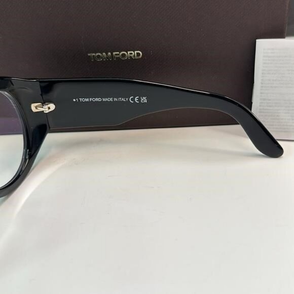 💯- New Authentic - TOM FORD - BLUE LOCK PILOT OPTICALS TF5958-B (SHINY BLAC… - Picture 4 of 13